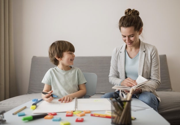 5 SIGNS YOUR CHILD NEEDS A TUTOR